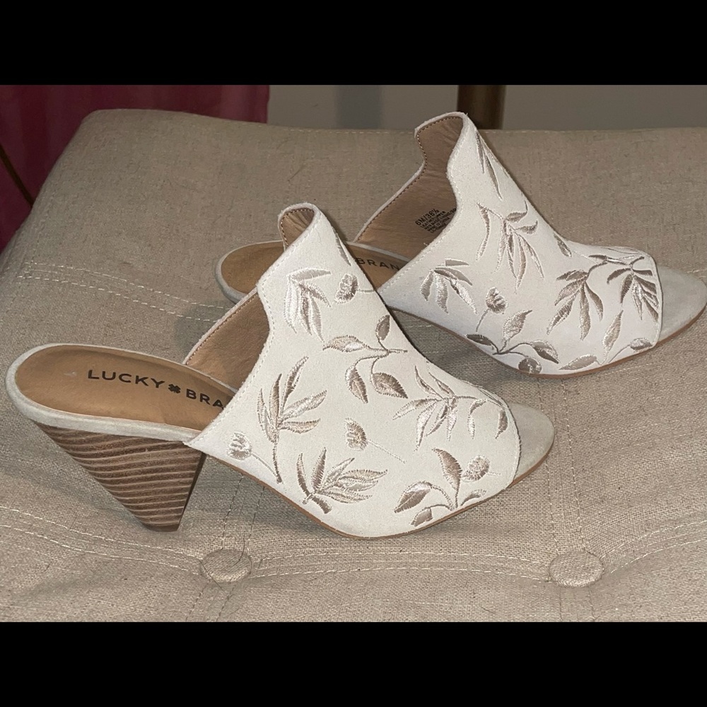 Lucky Brand Ivory Heels Like New Size 6 $38